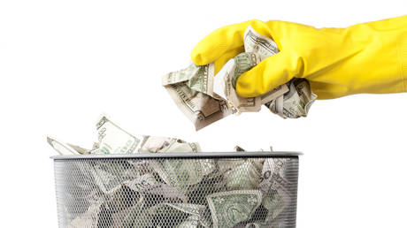 Судан обсуждает отказ от доллара в торговле с Россией — RT Africa