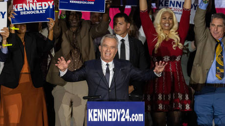 ABC News подвергает цензуре комментарии кандидата в президенты о вакцине — RT World News