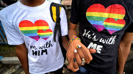 Главный судья Индии говорит, что пол сложнее, чем гениталии — RT India