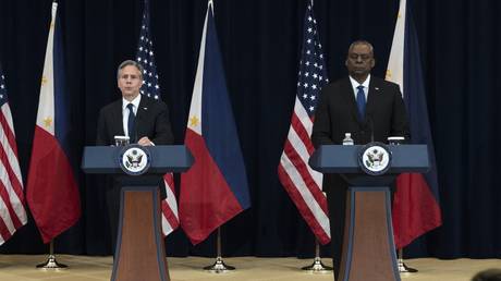 Главу Пентагона допрашивают об утечках — RT World News