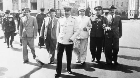 Экс-глава российской контрразведки рассказывает, как Гитлер пытался убить Сталина — RT Россия и бывший Советский Союз