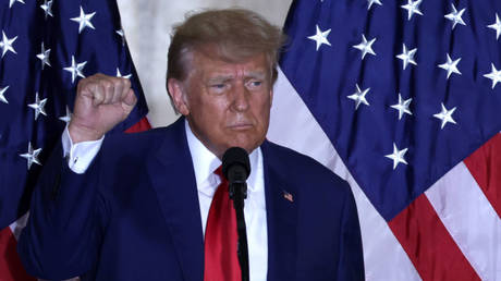 Миру предстоит «самый опасный период времени в истории» — Трамп — RT World News