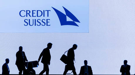 Сенат США раскритиковал Credit Suisse за связи с нацистами — RT World News