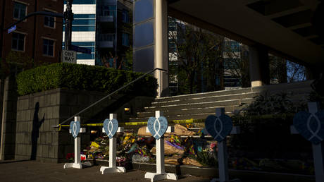 Стрелок из банка в Луисвилле сделал это ради контроля над оружием — СМИ — RT World News