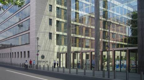 Германия заставит Россию закрыть консульства — RT World News