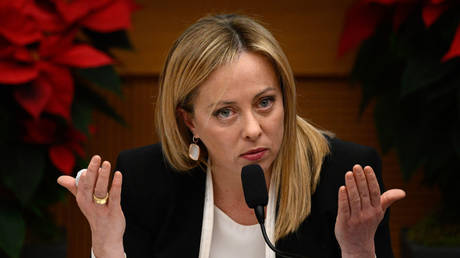 Китай не самая большая угроза процветанию Италии — RT World News