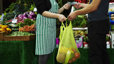 Рост цен на продукты питания является приоритетной проблемой для Великобритании — Bloomberg — RT Business News
