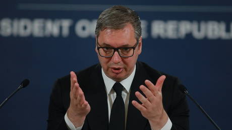 Сербия предлагает ввести строгий контроль над оружием и средствами массовой информации после стрельбы в школе — RT World News