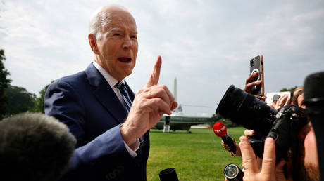 Путин проигрывает войну в Ираке — Байден — RT World News