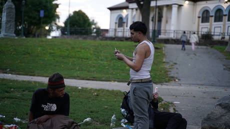 Злоупотребление наркотиками в США — продукт капитализма, а не Китая — RT World News