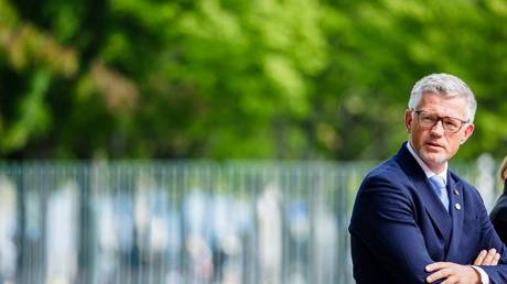 «Иди к черту», ​​— говорит Украина противокассетной бомбе. Немецкий депутат — RT Россия и бывший Советский Союз