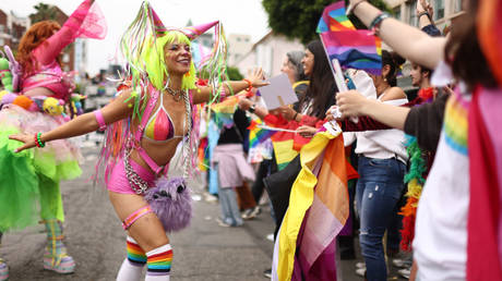 Медиагигант США увольняет менеджеров, которые заказывали «сбалансированные» новости — RT World News