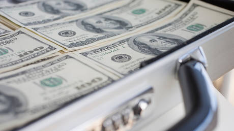 Недавние кризисы привели к тому, что крупнейшие фирмы получили «чудовищную прибыль», говорится в исследовании НПО — RT Business News