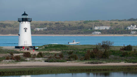 Опознали мужчину, найденного мертвым возле дома Обамы — RT World News