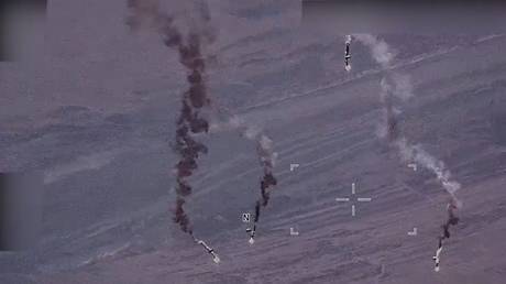 Пентагон рассекретил ВИДЕО о том, как российские самолеты «преследовали» американские беспилотники — RT World News