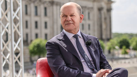 Украина уже имела государственность при СССР — Шольц — RT World News