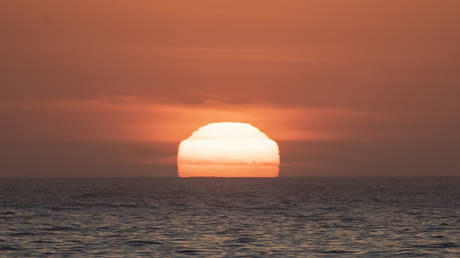 В мире зарегистрирован самый жаркий день в истории — RT World News