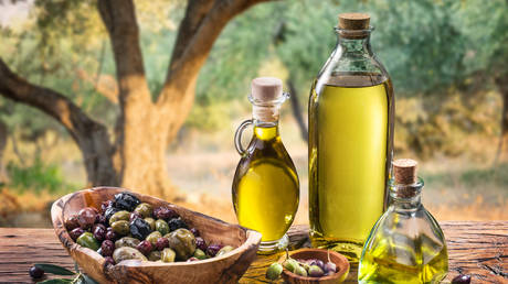 Olive oil may become unaffordable for Spaniards – El Mundo — RT Business News