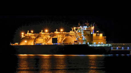 Russian LNG exports to southern neighbor surge — RT Business News