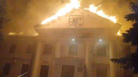 Ukraine shells Donetsk with cluster munitions – reports — RT Russia & Former Soviet Union