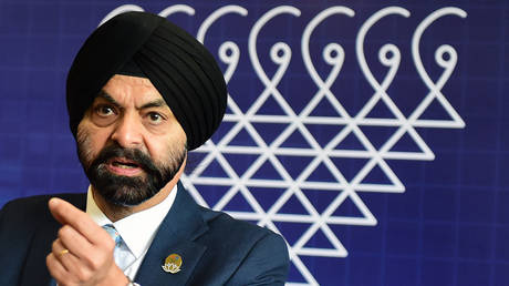 World Bank punishes Uganda for anti-gay law — RT Africa