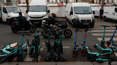 E-scooter ban hits Paris — RT World News