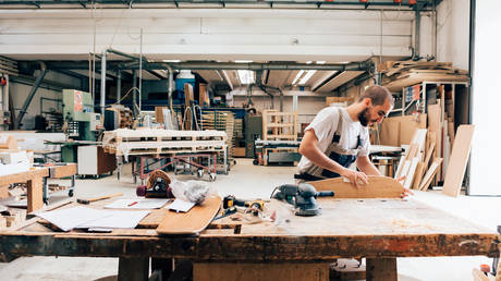 Italian factories slashing workforce – Bloomberg — RT Business News