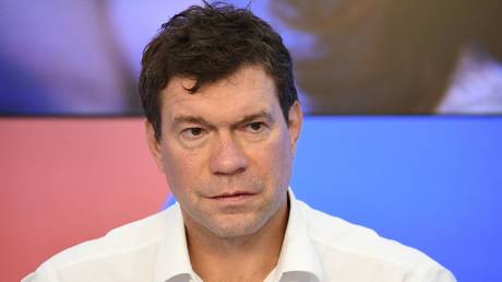 Ex-Ukrainian MP shot in Crimea — RT Russia & Former Soviet Union