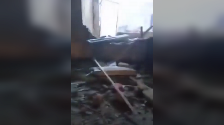 Missile strikes Egyptian town near Israeli border — RT World News