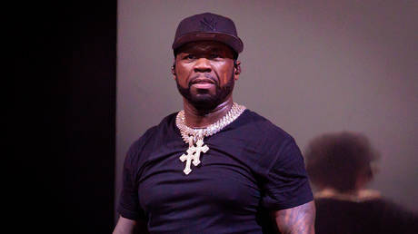 Rapper 50 Cent slams Biden’s beach vacation — RT Games & Culture