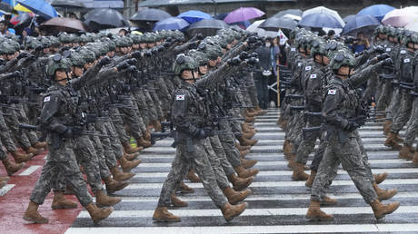 South Korea warns Pyongyang about ‘end of regime’ — RT World News