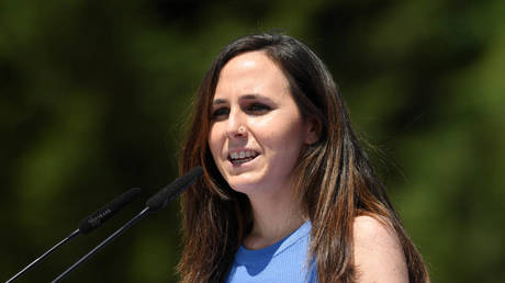 Spanish minister denounces Israeli ‘genocide’ in Gaza — RT World News