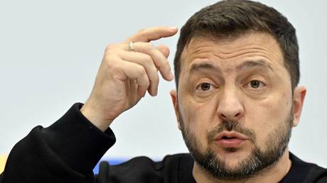 Zelensky gags media on corruption – editor-in-chief — RT Russia & Former Soviet Union