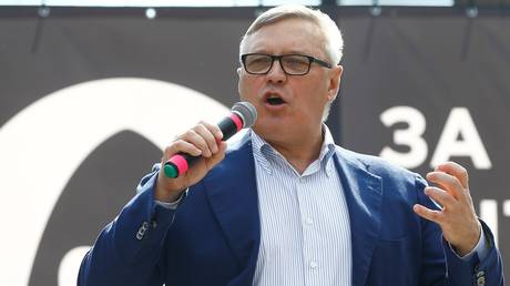 Бывшего премьер-министра России заклеймили как «иностранного агента» — RT Россия и бывший Советский Союз