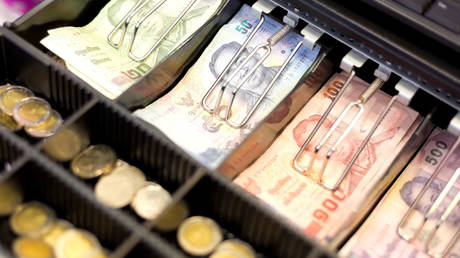 Российский банк запустил SWIFT-переводы в основных азиатских валютах — RT Business News