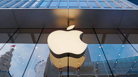 Apple меняет политику пользовательских данных на фоне предупреждения о шпионаже — RT World News