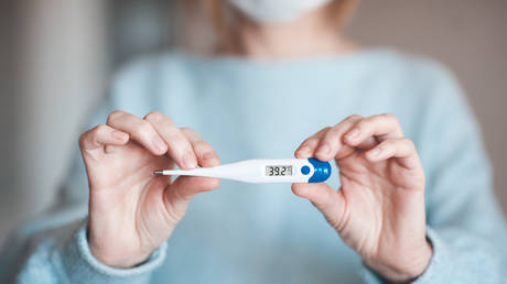 Более 100 детей сняли с поезда и госпитализировали после смерти девочки — RT Россия и бывший Советский Союз