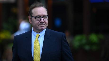 Кевин Спейси намекает на президентскую гонку — RT Games & Culture