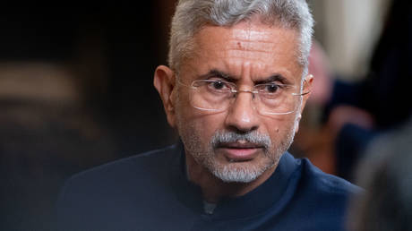 Нью-Дели отреагировал на вандализм в индуистском храме в Калифорнии — RT India