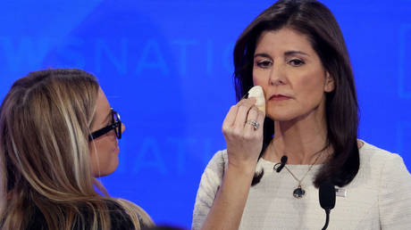 Опрос показывает, что кандидат от республиканской партии имеет наибольшее преимущество над Байденом — RT World News