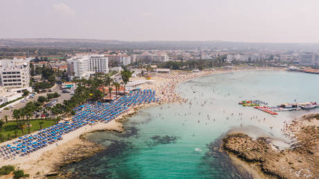 Островное государство ЕС запретило операции в российских рублях – СМИ — RT Business News