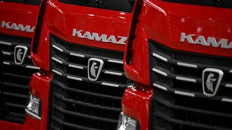 Продажи грузовиков в России бьют рекорды за всю историю — RT Business News