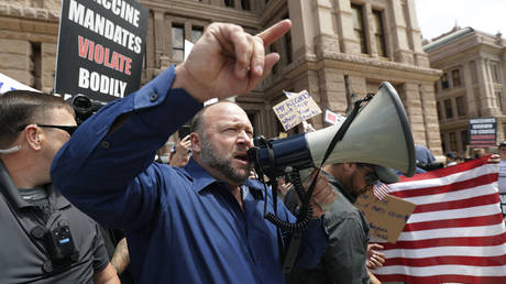 «Самый подвергаемый цензуре человек» в Америке собирается вернуться в X — RT World News