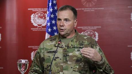 Украина должна скопировать нацистскую Германию 1944 года – экс-генерал США — RT World News