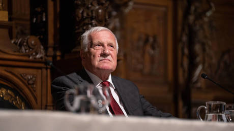 США и Великобритания виноваты в конфликте на Украине – бывший президент Чехии — RT World News