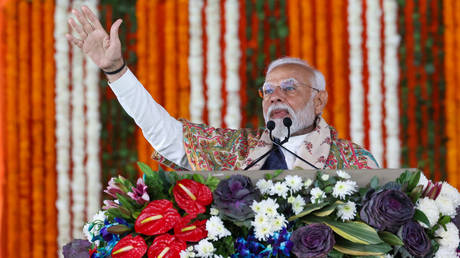 Моди обещает инвестировать в раздираемый конфликтом Кашмир — RT India