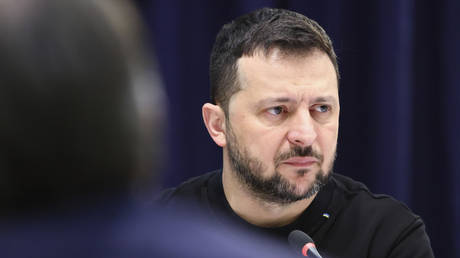 Настроение в офисе Зеленского «мрачное» из-за задержки помощи США – Politico — RT Россия и бывший Советский Союз