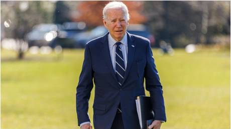 Предок Байдена предстал перед военным трибуналом за ножевое ранение однополчанина – WaPo – RT World News