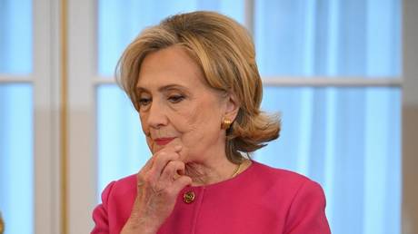 Протестующие сорвали речь Хиллари Клинтон (ВИДЕО) — RT World News