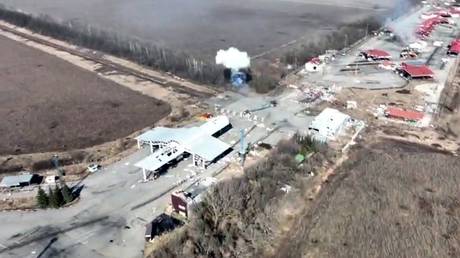 Путин рассматривает возможность создания «санитарной зоны» на Украине — RT Россия и бывший Советский Союз